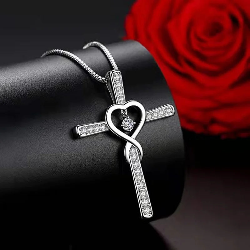 Japan Korea Heart Hollowed Pendant Minimalist Cross Necklace For Women Girl Senior Rhinestone Christian Jewelry Accessories Gift