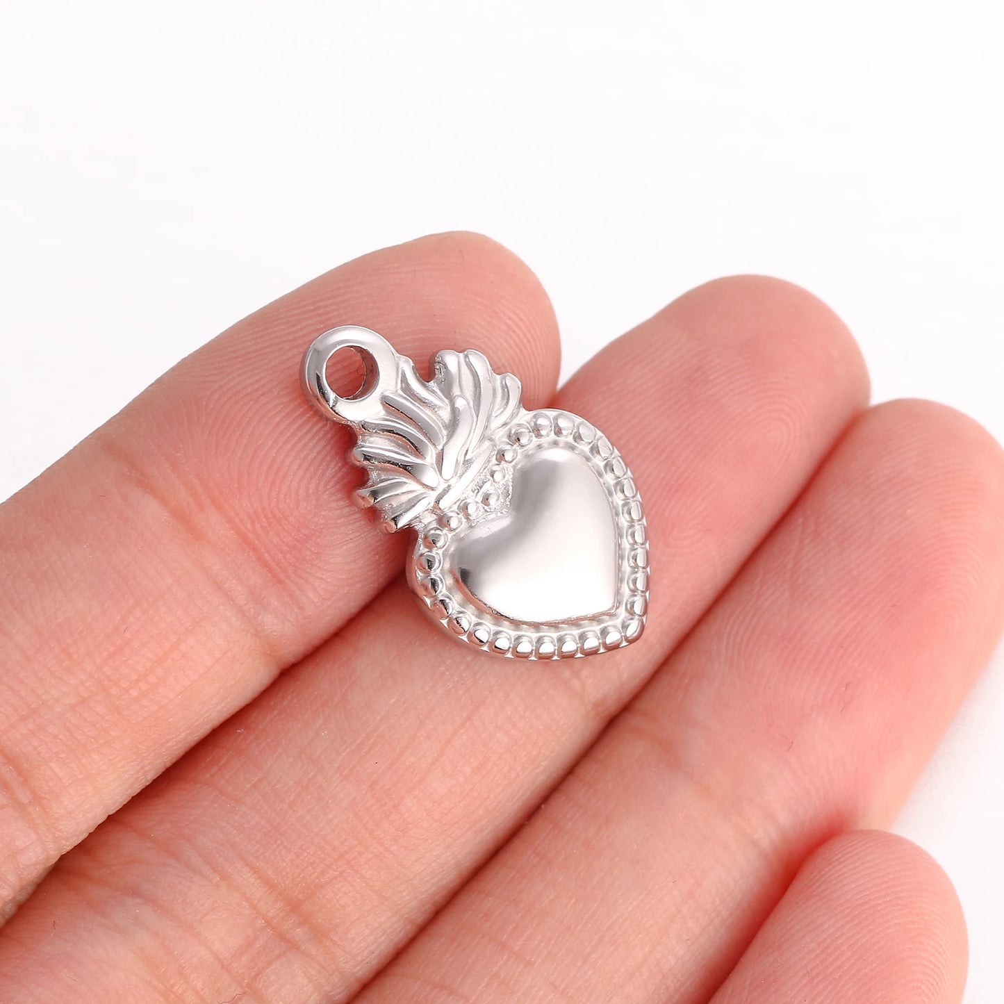 3Pc/Lot Christian Amulet Pendants Stainless Steel Sacred Heart Charms Flame Love Heart DIY Necklace Earring Jewelry Accessories