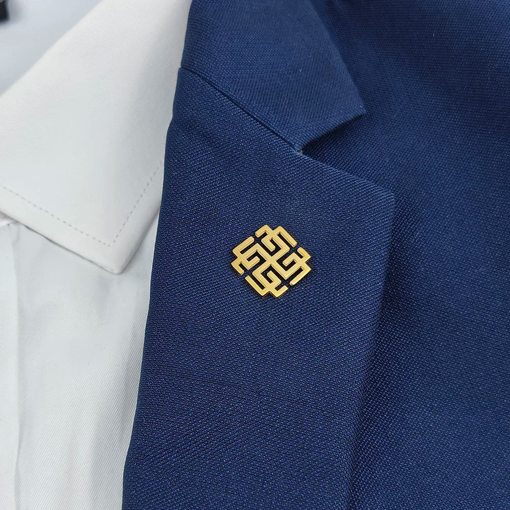 Retro Cross of Lilies Brooches for Men Stainless Steel Christian Cross Symbol Badge Groom Suit Lapel Pin Wedding Accessories