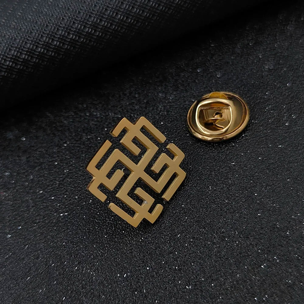 Retro Cross of Lilies Brooches for Men Stainless Steel Christian Cross Symbol Badge Groom Suit Lapel Pin Wedding Accessories