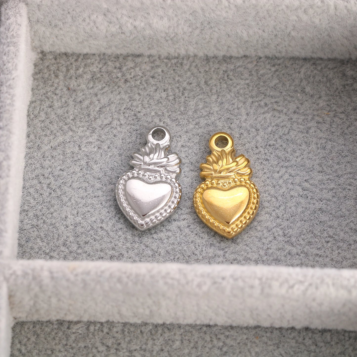 3Pc/Lot Christian Amulet Pendants Stainless Steel Sacred Heart Charms Flame Love Heart DIY Necklace Earring Jewelry Accessories
