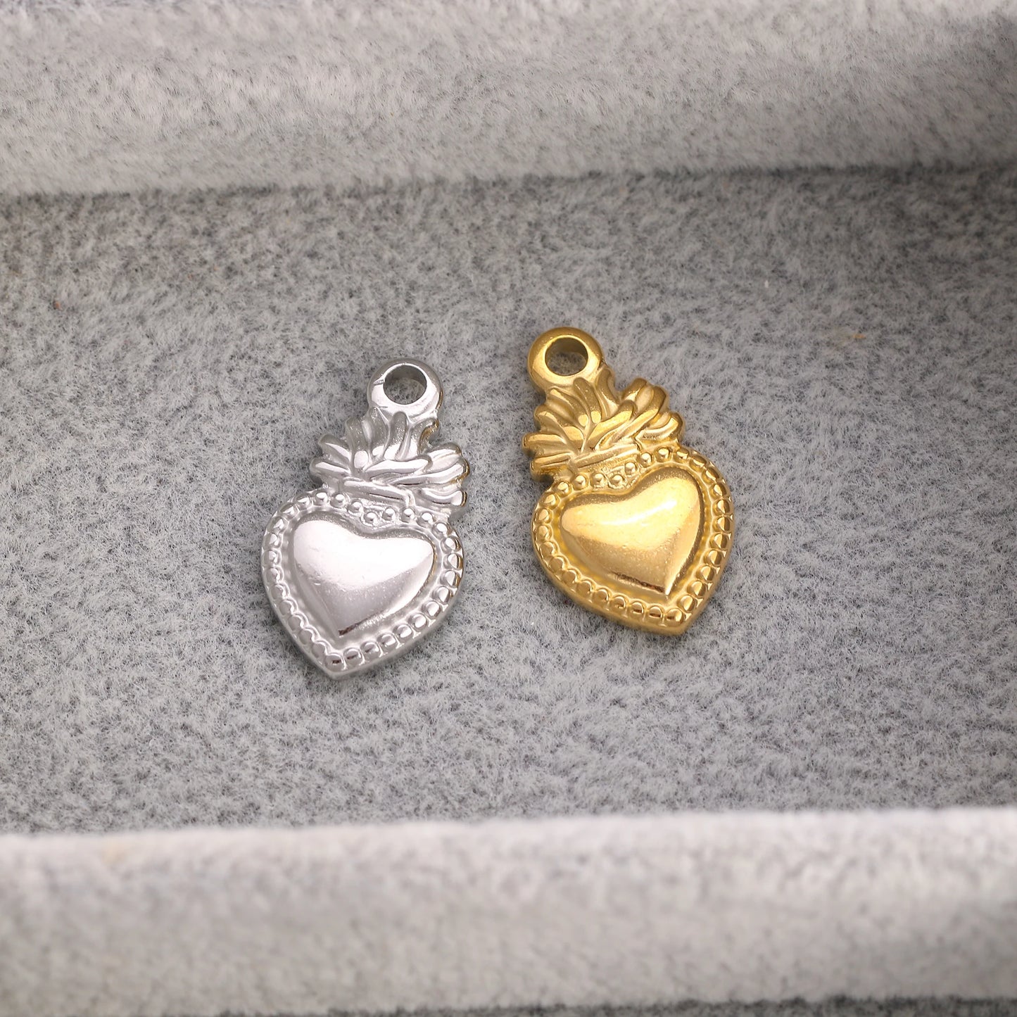 3Pc/Lot Christian Amulet Pendants Stainless Steel Sacred Heart Charms Flame Love Heart DIY Necklace Earring Jewelry Accessories