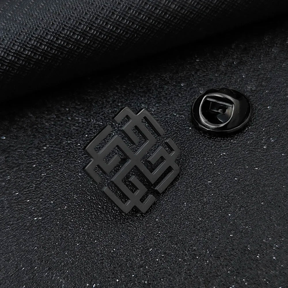 Retro Cross of Lilies Brooches for Men Stainless Steel Christian Cross Symbol Badge Groom Suit Lapel Pin Wedding Accessories