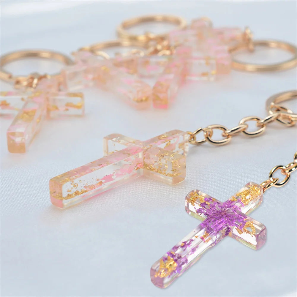 Fashion Multicolor Acrylic Cross Keychain Dry Flower Star Fill Resin Keyring for Women Men Car Bag Phone Pendant Christian Gifts